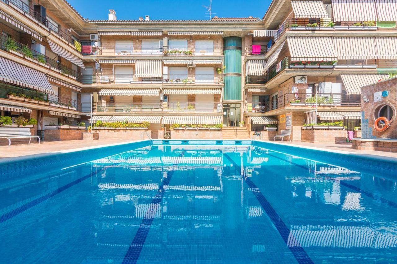 HomeHolidaysRentals Frida Pineda De Mar Exterior foto
